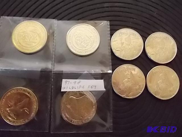 lot 80 image: 4-Gaming Tokens, 1997 & 1998 Wildlife Gam...