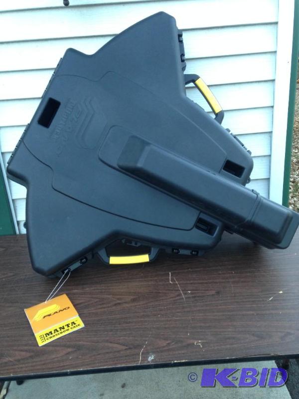 Plano - Manta Crossbow Case