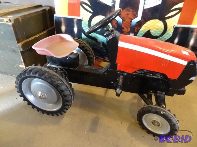 Case IH MX 285 Pedal Tractor Nice Shape Works...