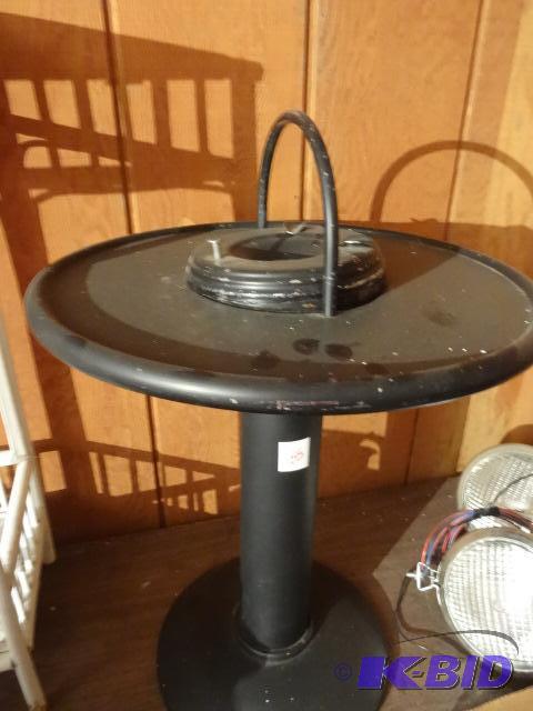 Metal Ash Tray Can...