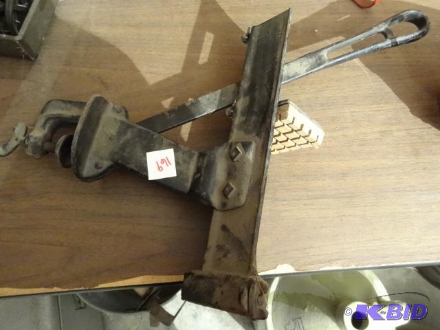 Vintage Press, Table mounted. missing dies...