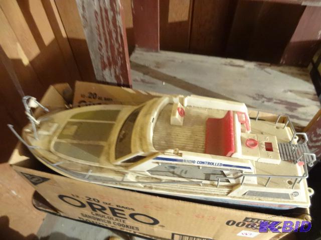 Nikko Radio Controlled Boat, comes with Contr...