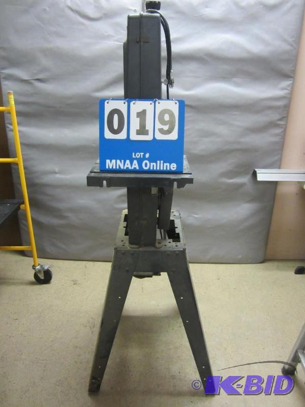 lot 00019 image: 12 Sears Craftsman Band Saw - Sander
