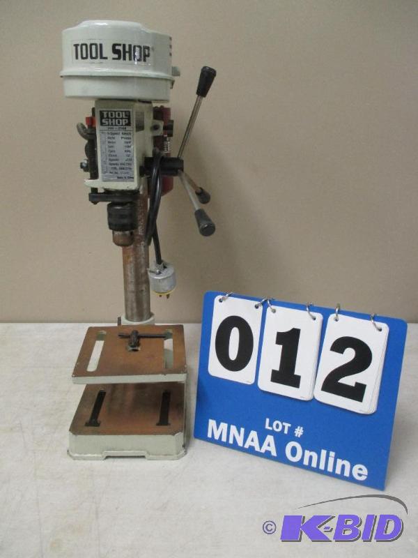 lot 12 image: Tool Shop 5 Speed Bench Drill Press