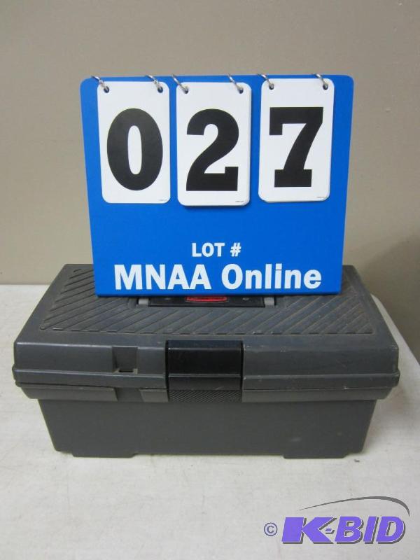 lot 27 image: Tool Box With Tools