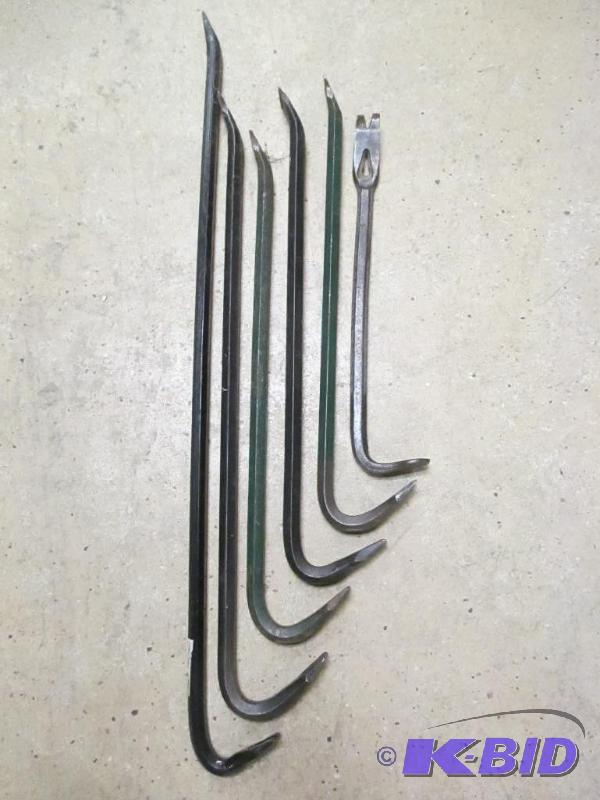lot 37 image: 6 Metal Crow Bars