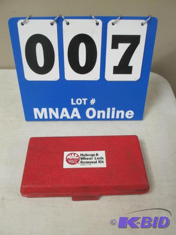 lot 7 image: MAC Tools Hubcap & Wheel Lock Removal Kit