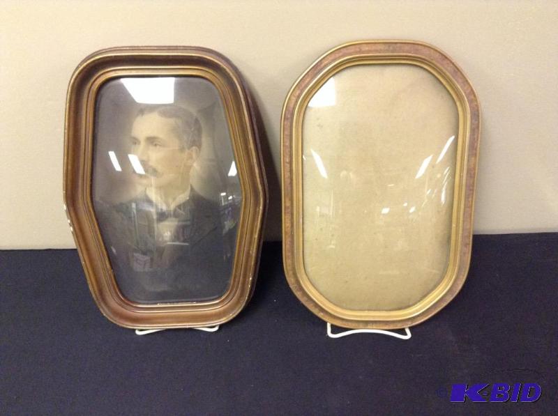lot 123 image: 2 Bubble Glass Picture Frames