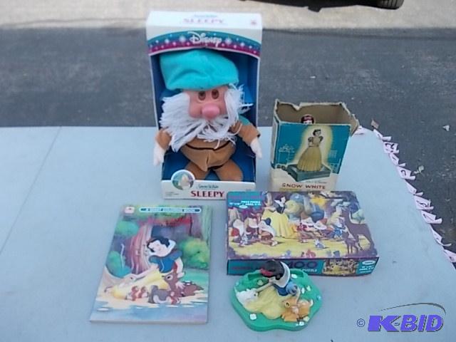 Lot Of Disney Snow White Collectibles...