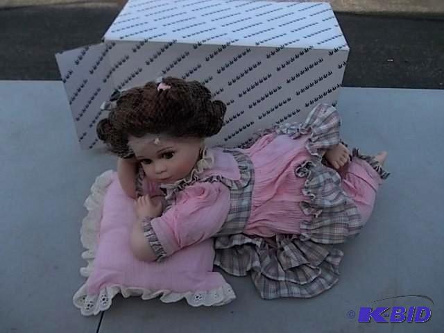 Porcelain Doll-My Bright Eyes...