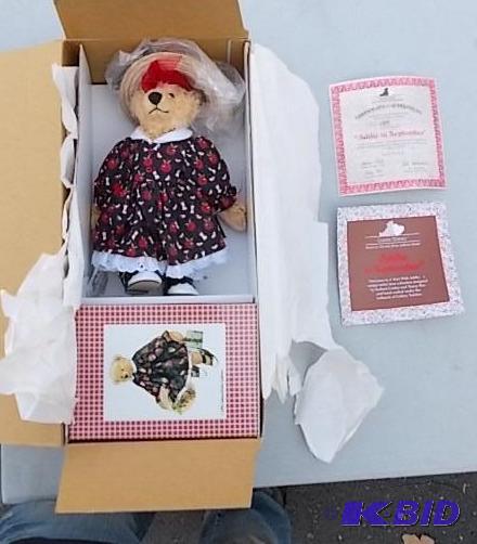 Collectable Bear-Ashton Drake...