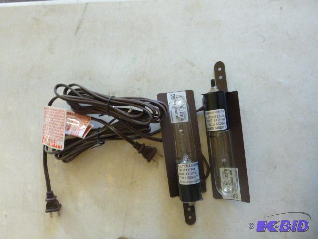 Two Hutch Lights...
