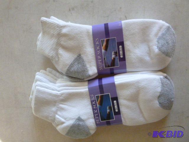 Six Pairs of Super Socks Size 10-13...