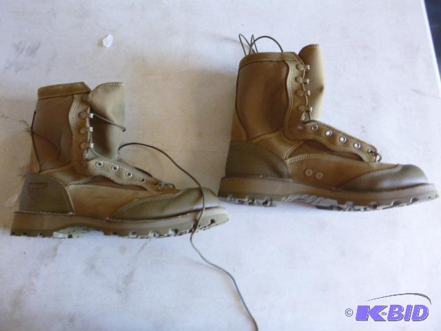 Vibram Waterproof Boots Size 10 12 R...
