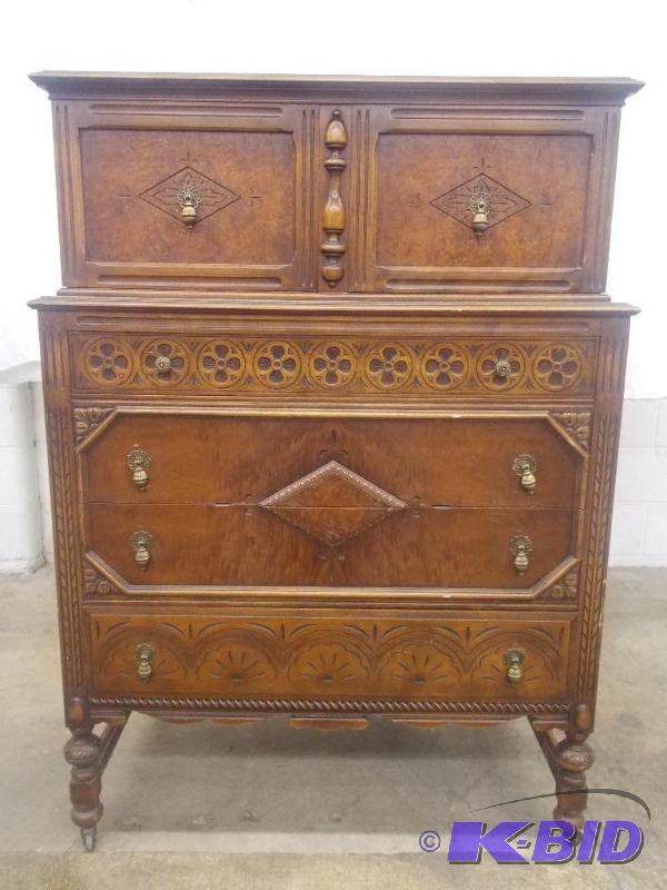 Dresser