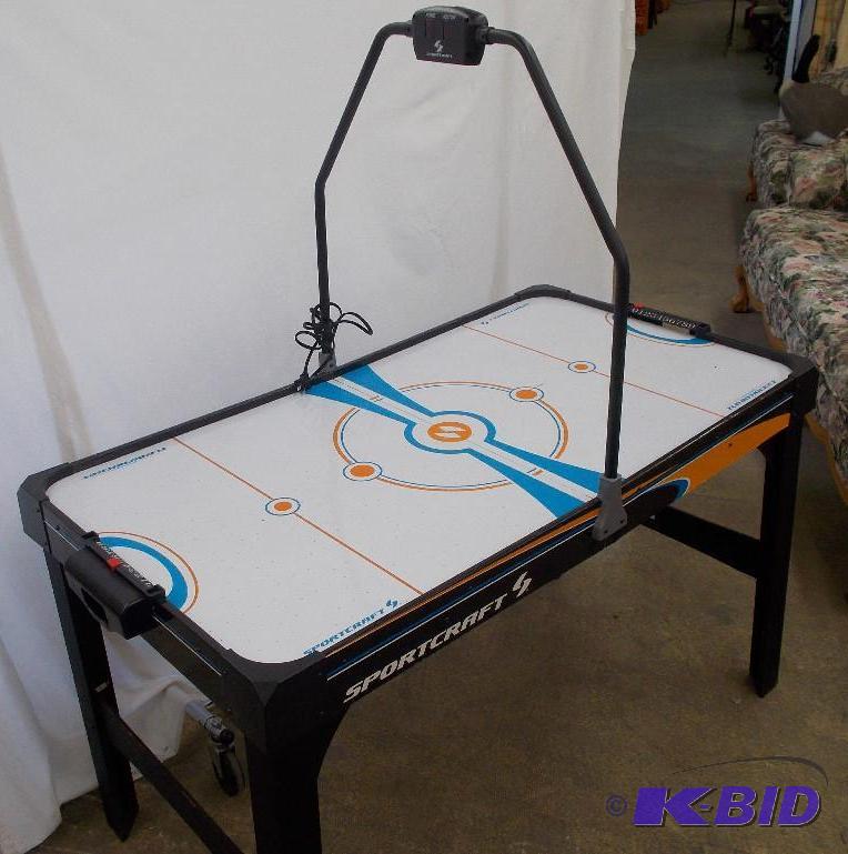 Air Hockey Table