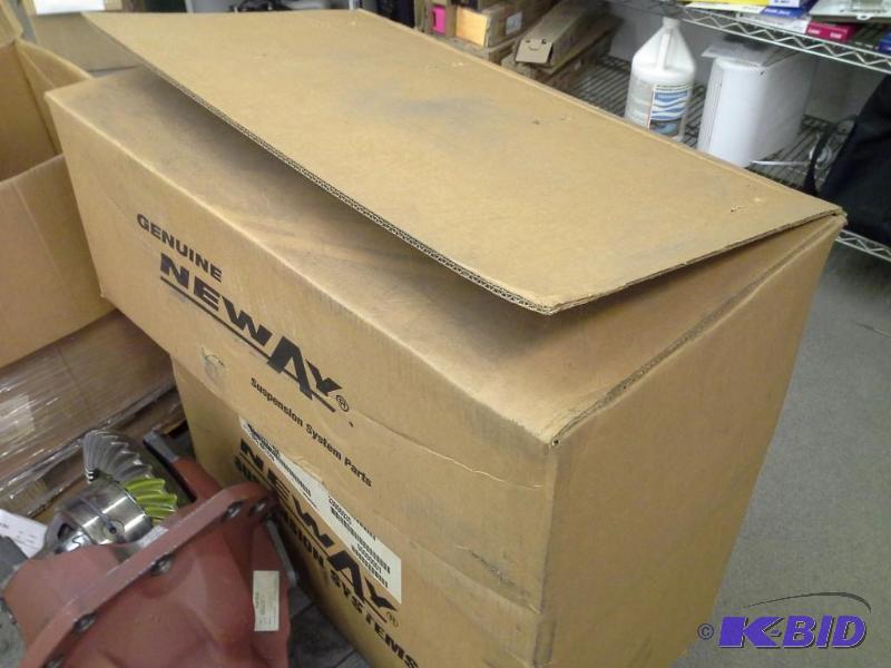 lot 102 image: KIT REAR SUSP UPGRADE GILLIG 82-11974-000