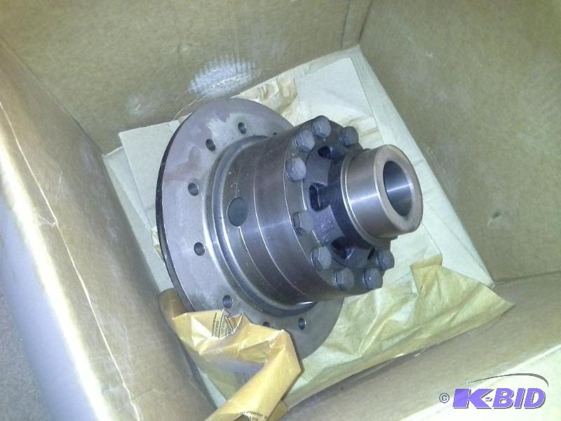 lot 104 image: CARRIER DIFFERENTIAL (CASE ONLY) GILLIG 82-13101-001