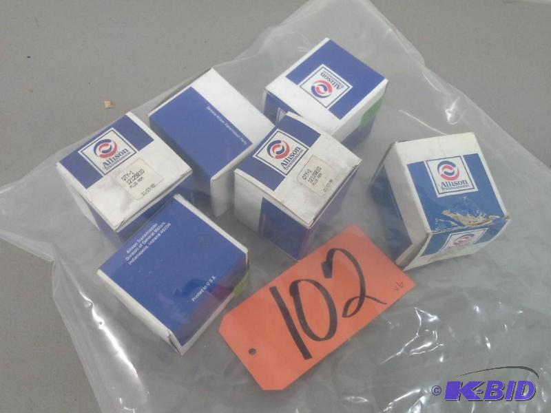 lot 1102 image: CONNECTOR MAIN HSG (24-WAY) B5OO 12129810