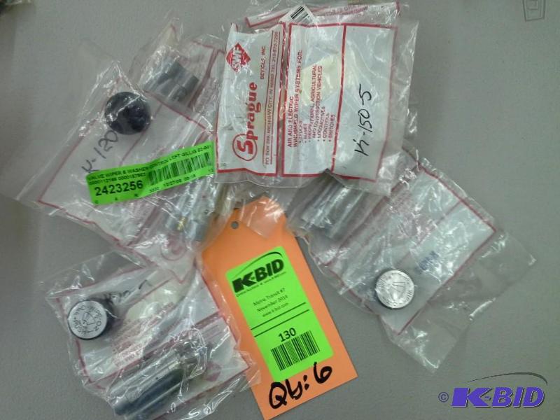 lot 130 image: VALVE WIPER & WASHER CONTROL LEFT GILLIG