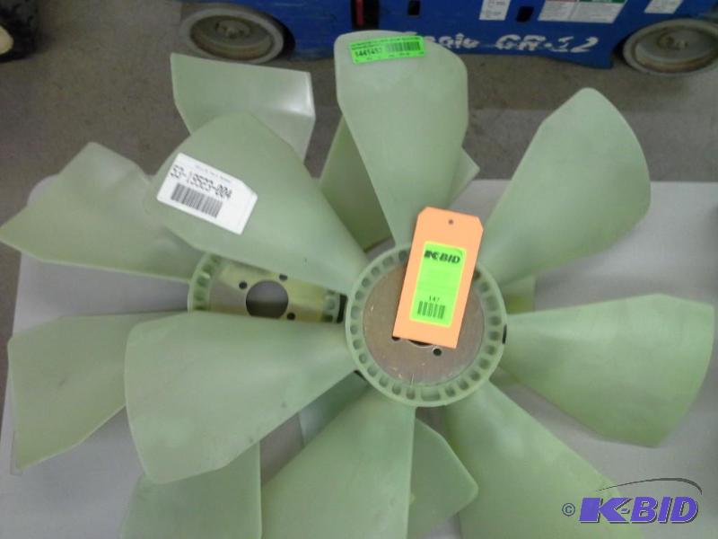 lot 147 image: FAN RADIATOR COOLING (PLASTIC-28) GILLIG 53-19523-004