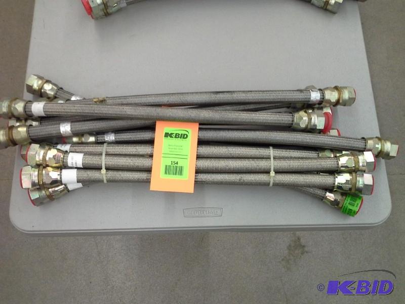 lot 154 image: HOSE AC DISCHARGE GILLIG 1700 TO 2029 55-02404-127