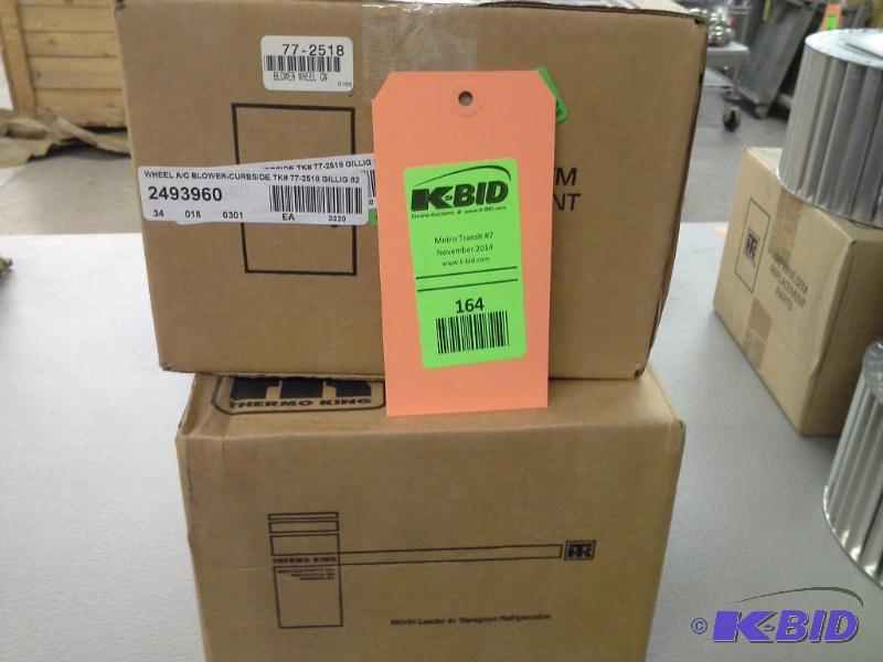 lot 164 image: WHEEL AC BLOWER-CURBSIDE TK# 77-2518 GILLIG 82-05986-005  TK 77-2118