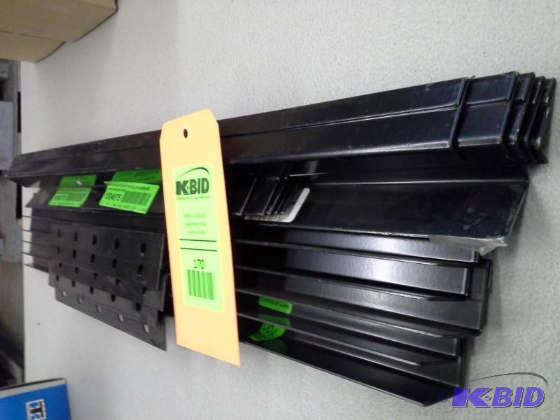 lot 170 image: BAFFLE RADIATOR BOTTOM GILLIG 40-29288-000