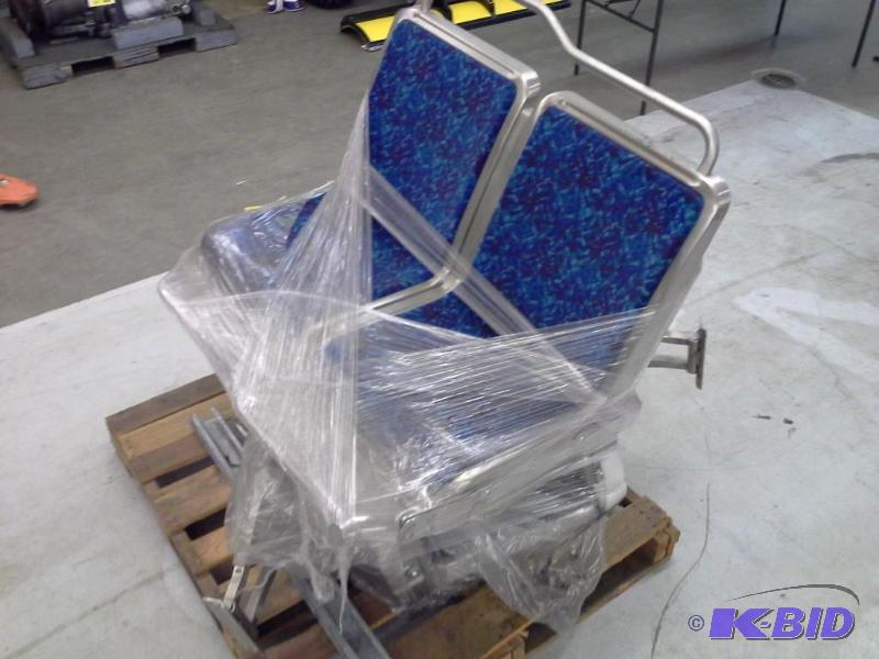 lot 193 image: MODULE SEAT STAINLESS STEEL AMERICAN SEATING NEW FLYER 200262044