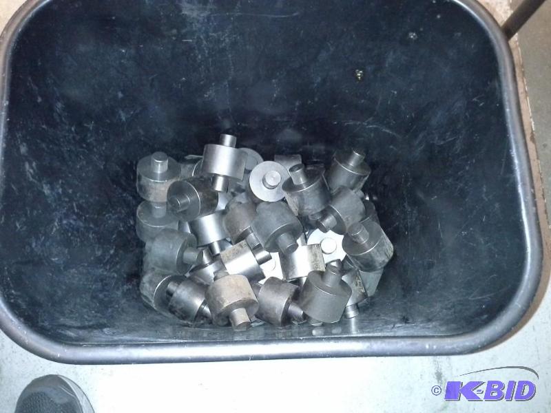 lot 201 image: ROLLER REAR BRAKE SHOE-O.S. SEE#2067831 92-5000-54