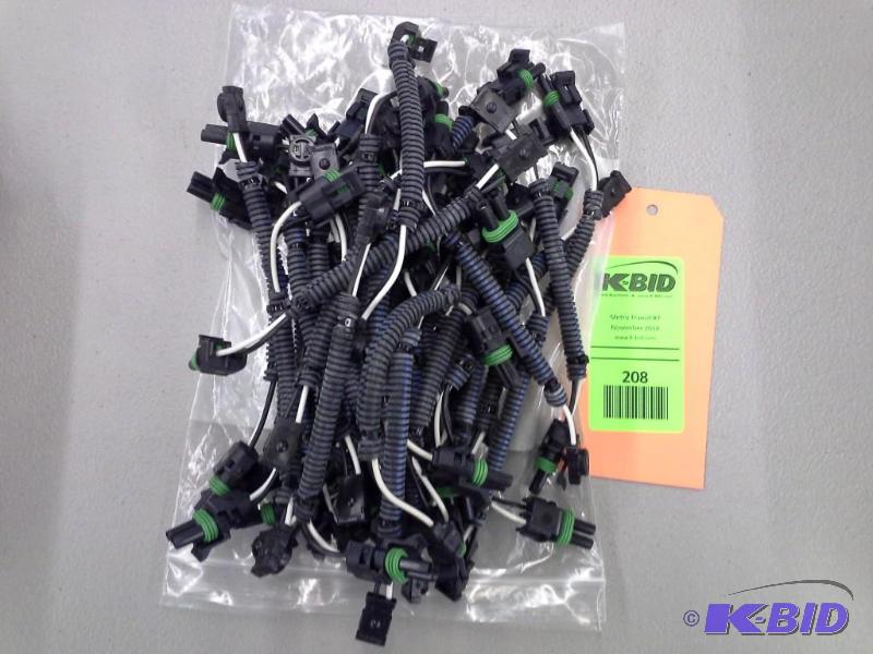 lot 208 image: PLUG LED MARKER NEW FLYER 3000-3054