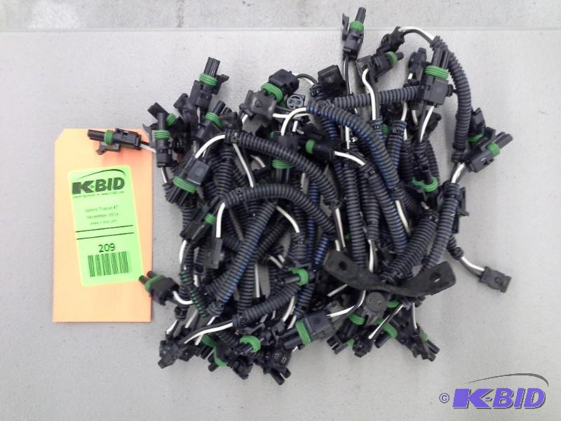 lot 209 image: PLUG LED MARKER NEW FLYER 3000-3054