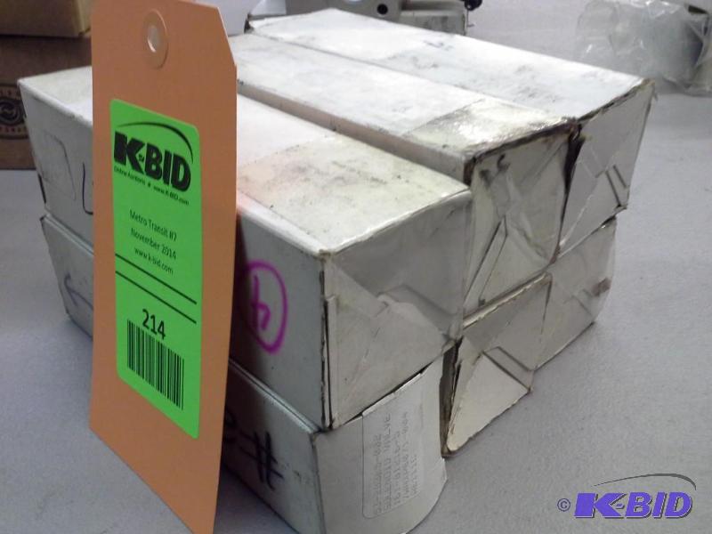 lot 214 image: VALVE HYDRAULIC FAN MOTOR CONTROL GILLIG 53-15851-008     (fan speed)
