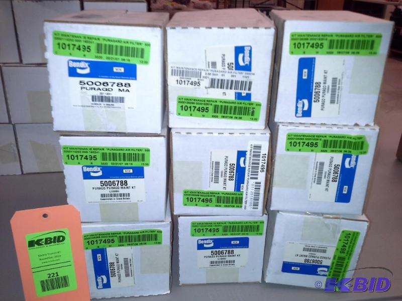 lot 221 image: KIT MAINTENANCE REPAIR  PURAGARD AIR FILTER  5006788