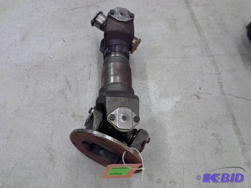 lot 251 image: DRIVESHAFT ASSEMBLY GILLIG 53-08754-022