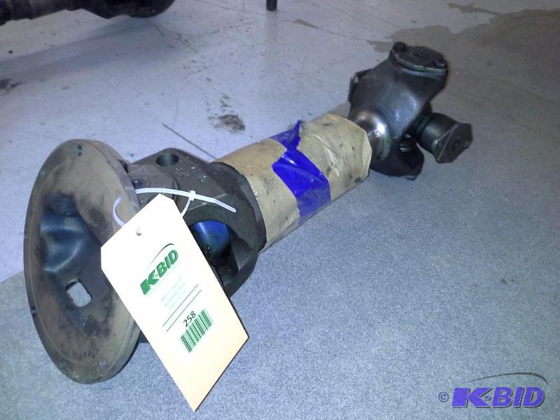 lot 258 image: DRIVESHAFT ASSEMBLY GILLIG 53-08754-022