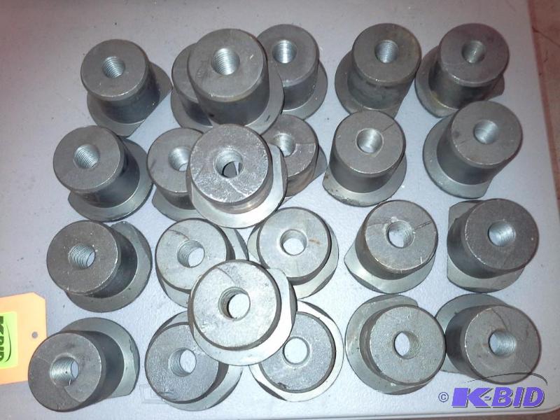 lot 275 image: BUSHING REAR SUSPENSION-ADAPTER GILLIG M00 01 000 C