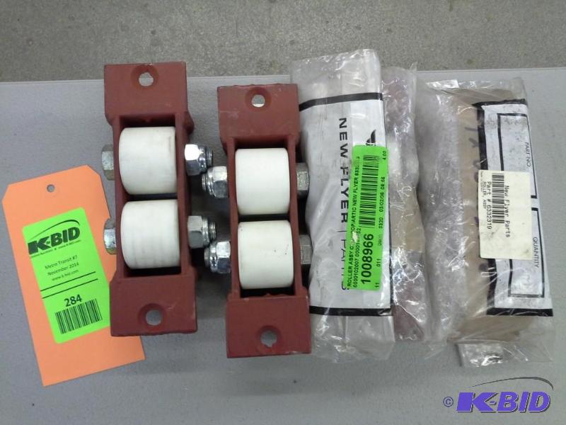 lot 284 image: ROLLER ASSY CTR HOOPARTIC NEW FLYER 6332319
