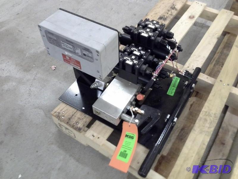 lot 288 image: CONTROL WHEELCHAIR LIFT ASSY LIFT-U D271-0068