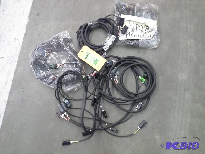 lot 300 image: CABLE (HARNESS) WHEELCHAIR POWER PLATFORM TO LIFT PLATFORM LIFT-U D331-0208