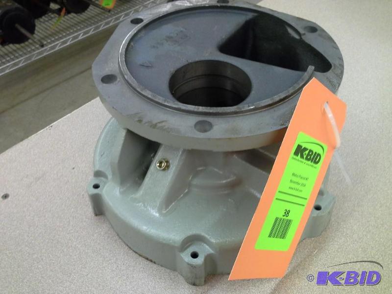 lot 38 image: FRAME ALT. MAIN ENGINE-DRIVE END GILLIG 1989461