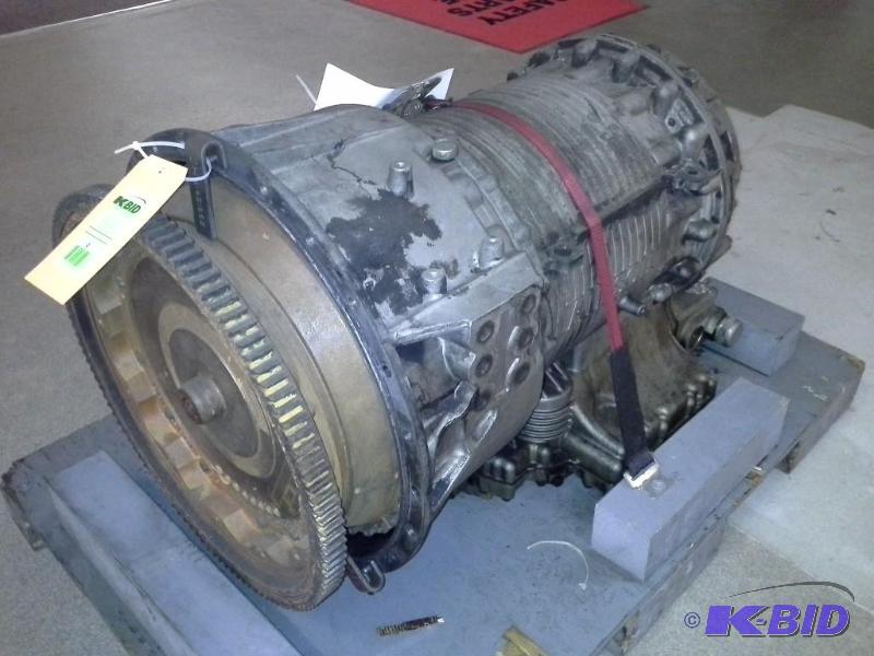 lot 4 image: TRANSMISSION B500 GILLIG (Trans ID 2)  (420-566) (NEEDS RBLD)