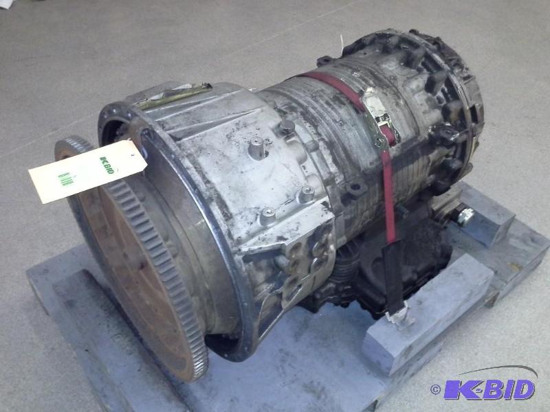 lot 5 image: TRANSMISSION B500 GILLIG (Trans ID 2)  (420-566) (NEEDS RBLD) (Serial Number 6610029128)