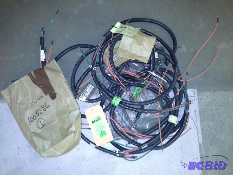 lot 50 image: HARNESS ALTERNATOR GILLIG 50-23379-000