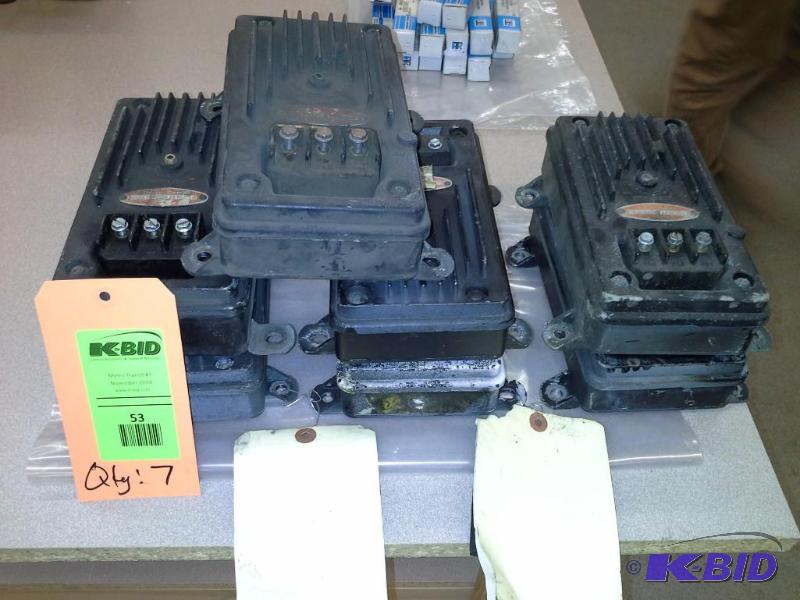lot 53 image: REGULATOR VOLT 24-V  GILLIG 51-17085-000-SR COMMENTS