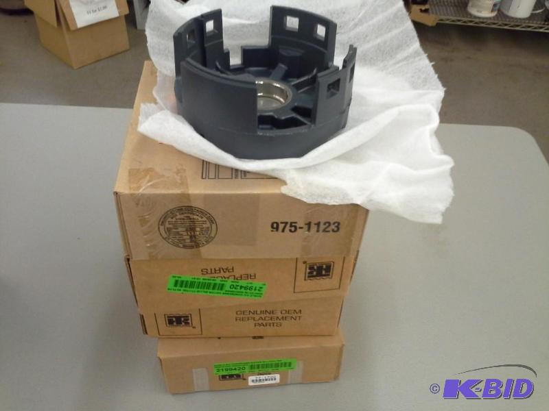 lot 77 image: SHIELD AC CONDENSER MOTOR GILLIGFLYER