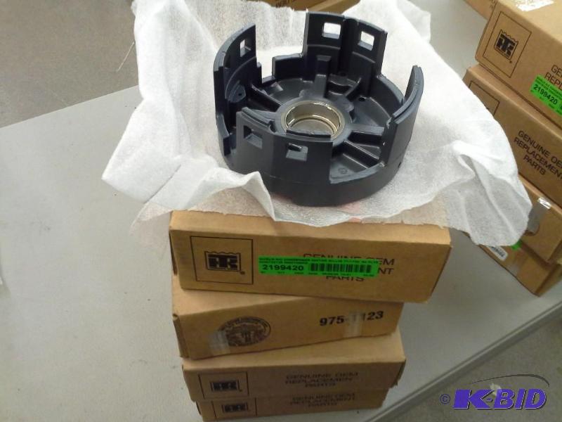 lot 81 image: SHIELD AC CONDENSER MOTOR GILLIGFLYER