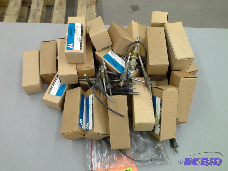 lot 94 image: PROBE LOW COOLANT GILLIG 53-02351-000