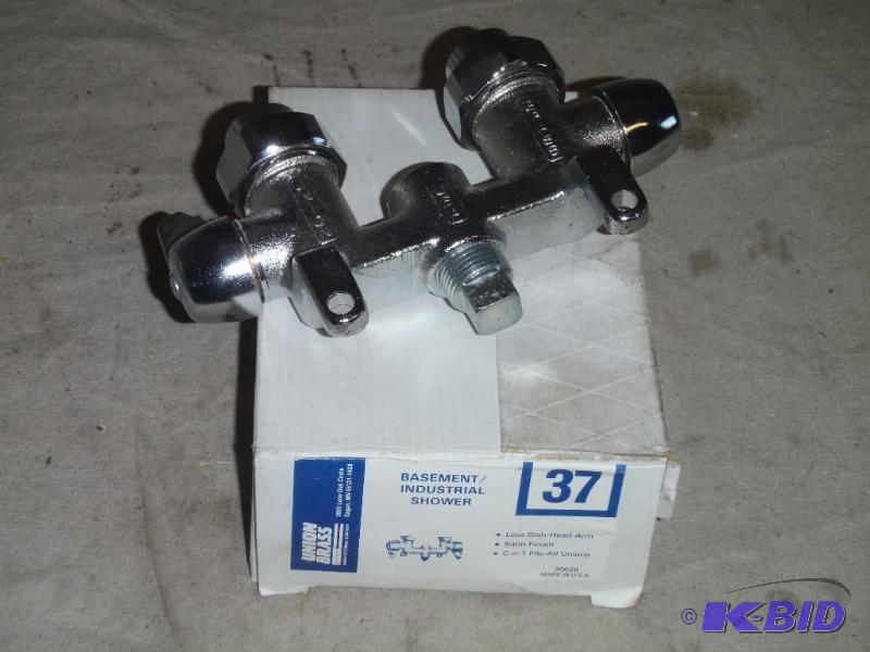 lot 153 image: Industrial Shower