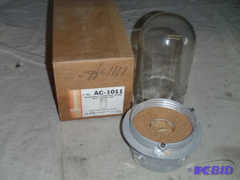 lot 168 image: Vapor Tight Fixture